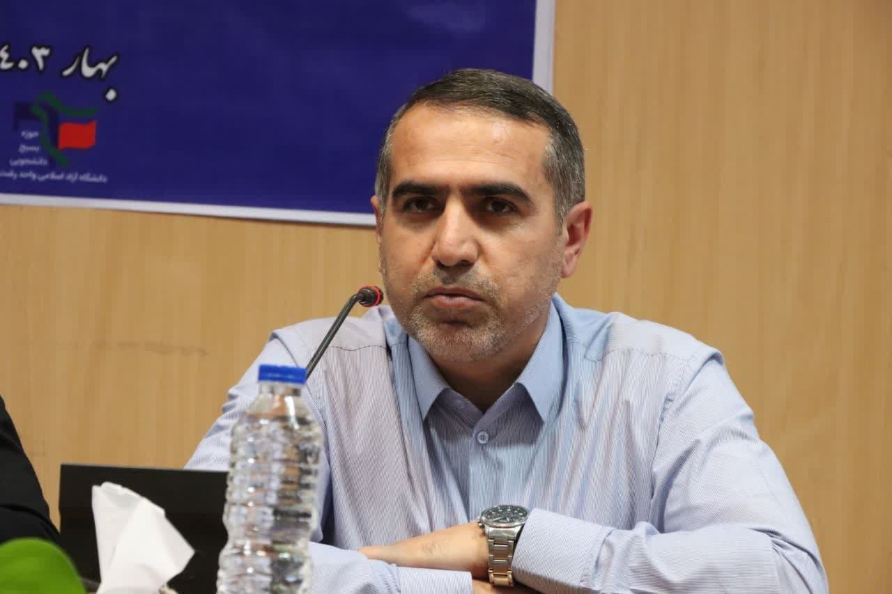 بسیج نخبهپرور و مدیر پرور است