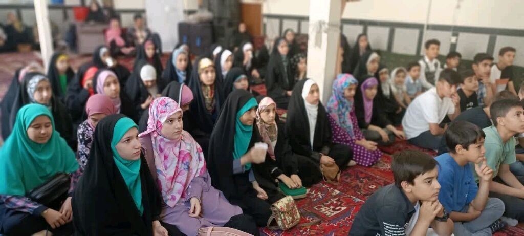 اجرای میدانی گروههای سرود «میعاد» در روز عید غدیر