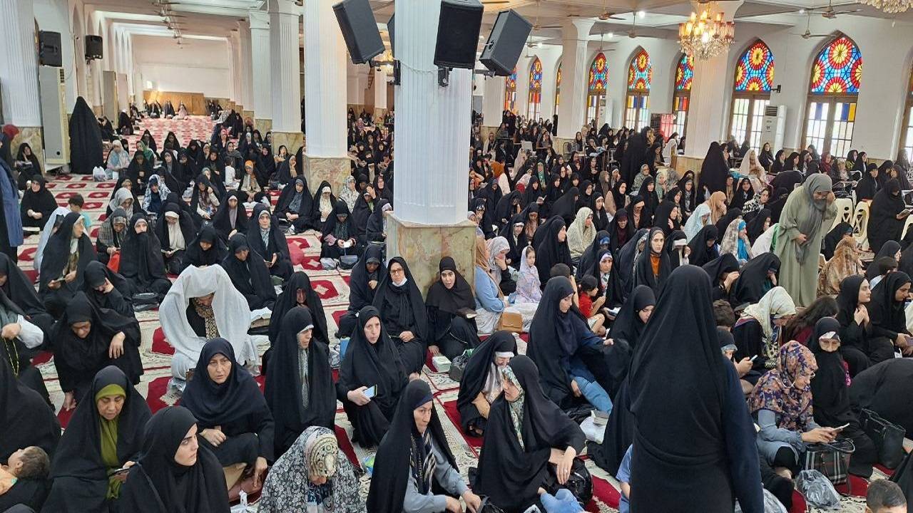 طنین نوای روحبخش دعای عرفه در گیلان