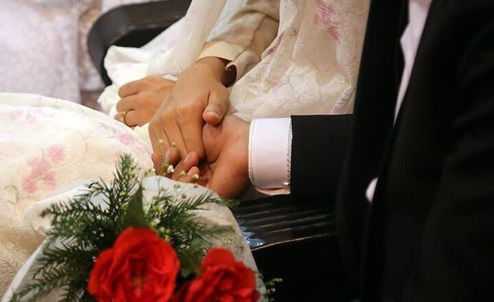 برگزاری جشن ازدواج هشت‌زوج نیازمند به همت گروه «جهیزیه آسان» مشهد