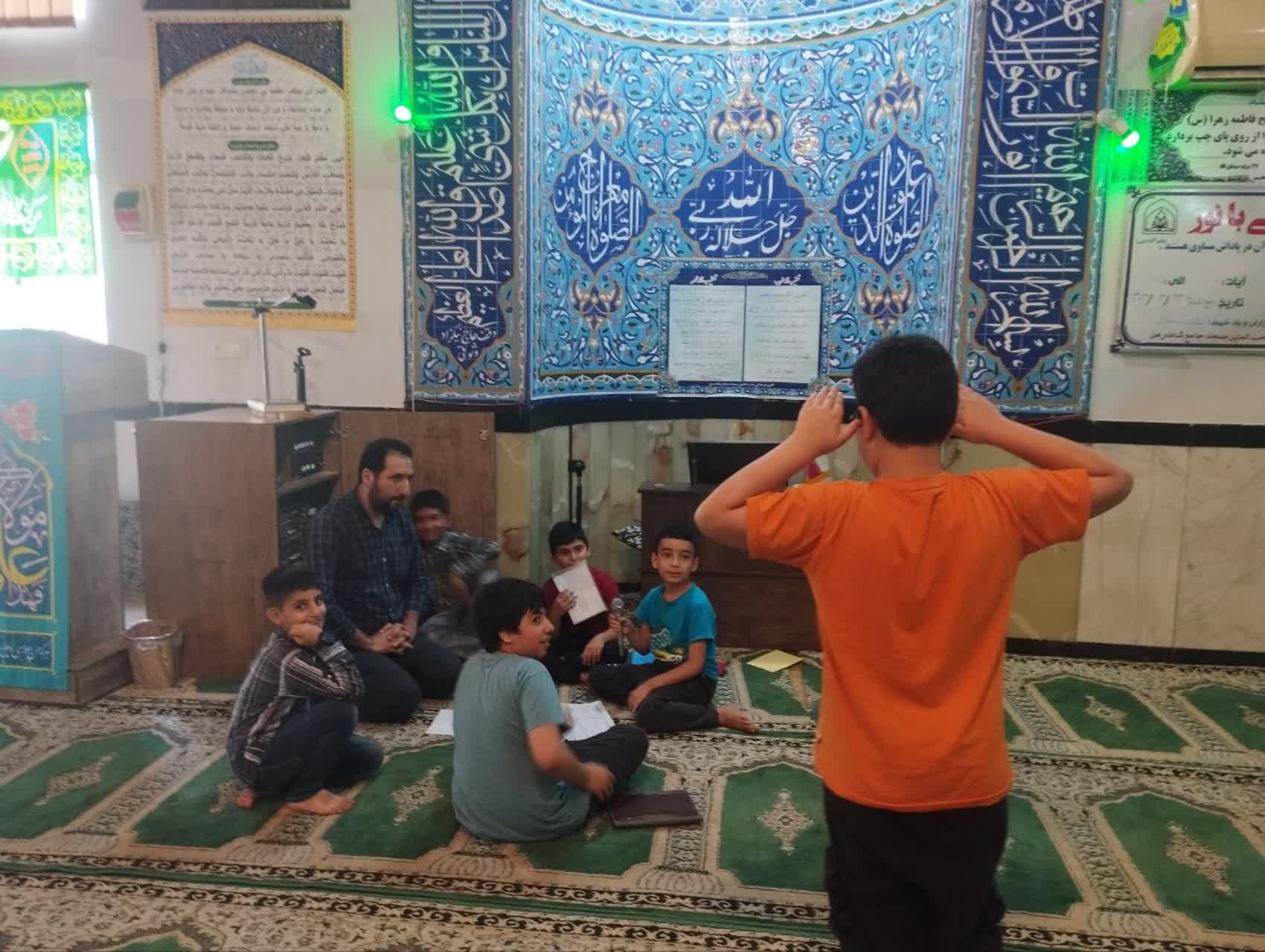 از خطبهخوانی غدیر تا برگزاری کلاسهای سرود در مسجد جامع شاندرمن