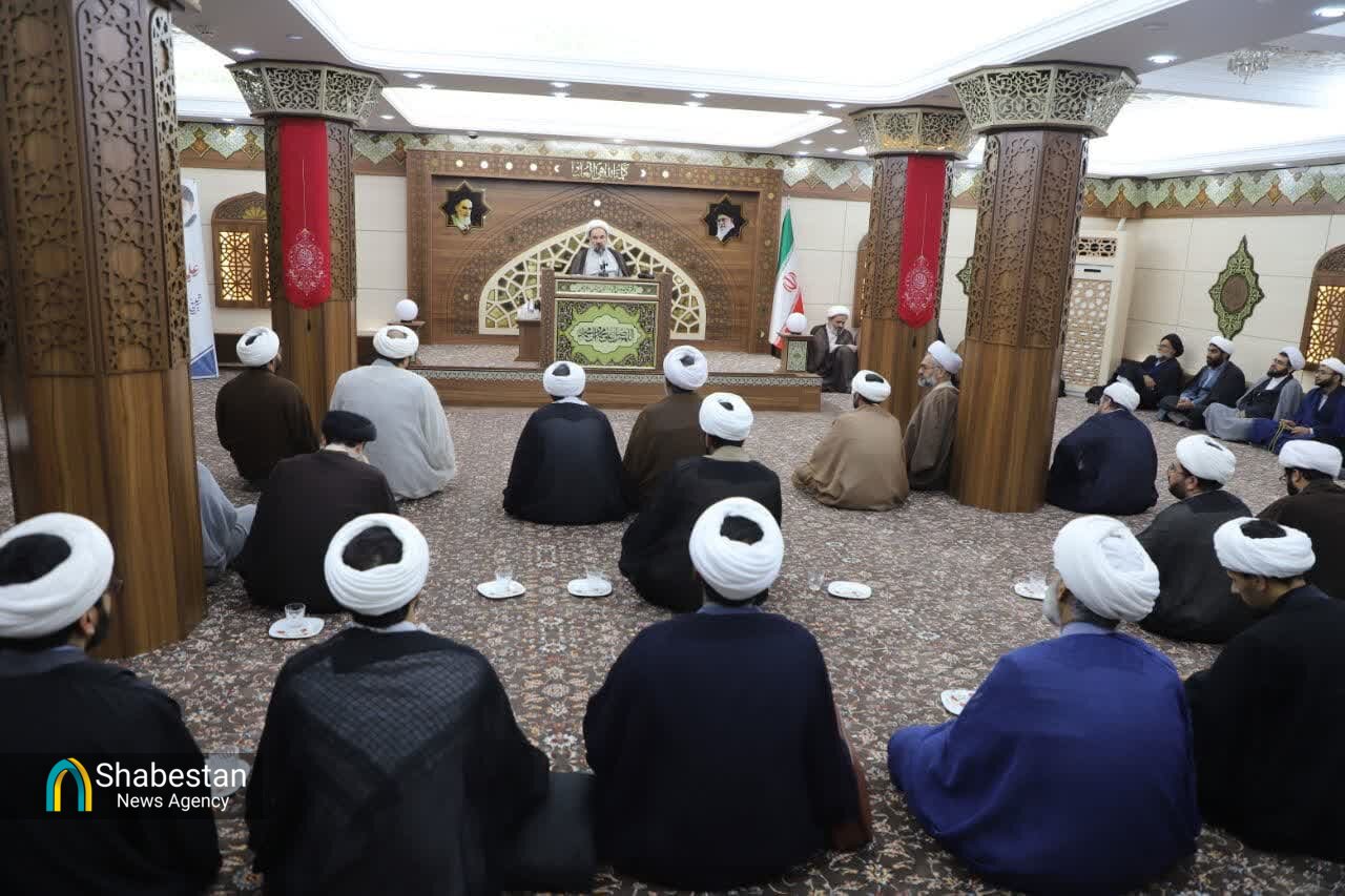 نقشمایههای تقوا و تخصص در تابلوی رسالت طلبگی