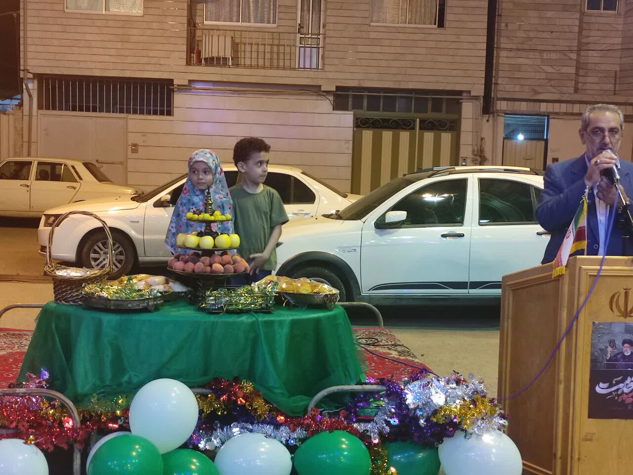 اعضای کانون فرهنگی هنری بعثت نکا پای کار مهمونی غدیری