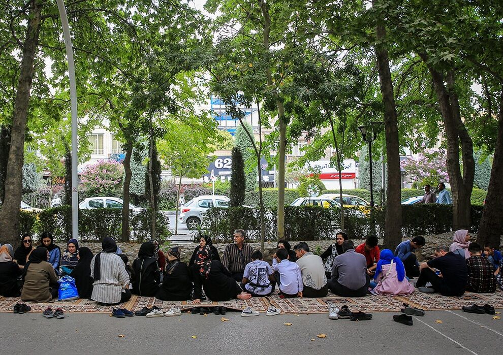 اطعام ۱۱ هزار نفری هیئت آذربایجانی‌های مقیم مشهد در پارک ملت