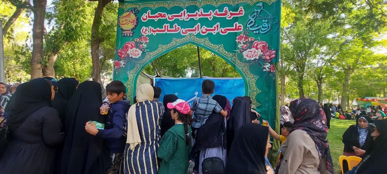 غدیر تجلی وحدت شیعه و سنی/مساجد پذیرای جشنهای شادی