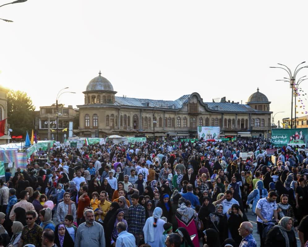میزبانی سخاوتمندانه مولای خوبیها در جشن کیلومتری همدانیها