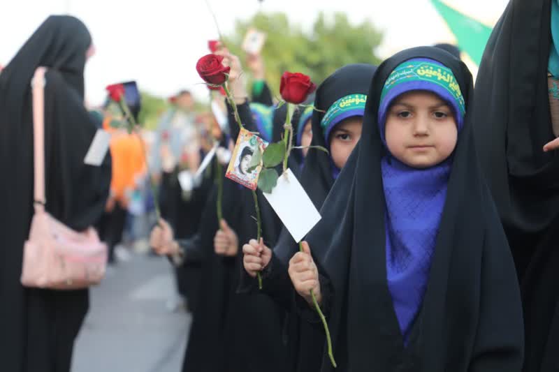 شادپیمایی مردم سمنان به مناسبت عید سعید غدیر خم