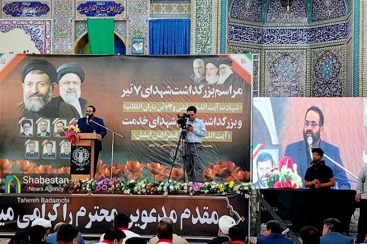 شهید رئیسی ثایت کرد مدیریت دینی دنیای مردم را آباد می‌کند