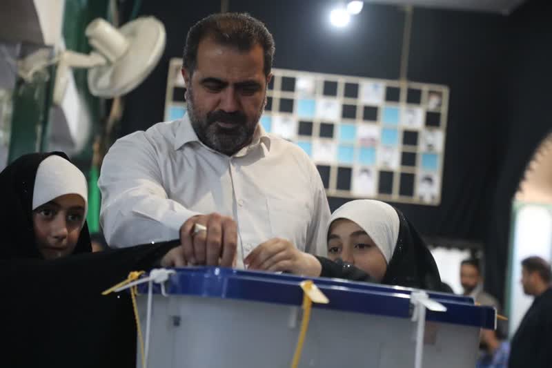 حضورمثال زدنی مردم استان سمنان پای صندوق رای