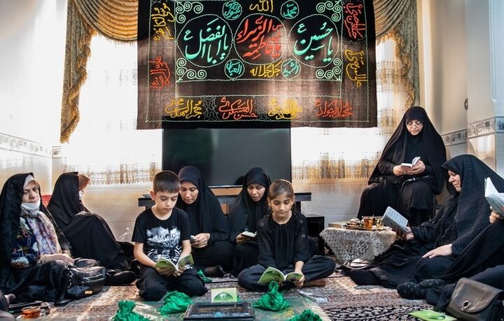 برکات روضه‌های خانگی کانون امام صادق(ع) برای مادران و دختران روستای اندآباد