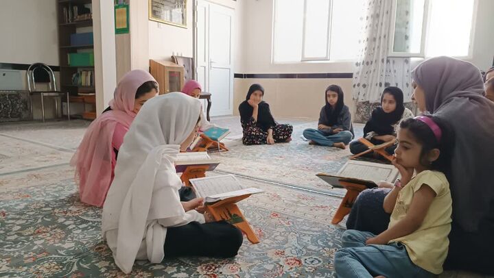 کلاس‌های آموزش روخوانی قرآن کریم در مریوان آغاز شد