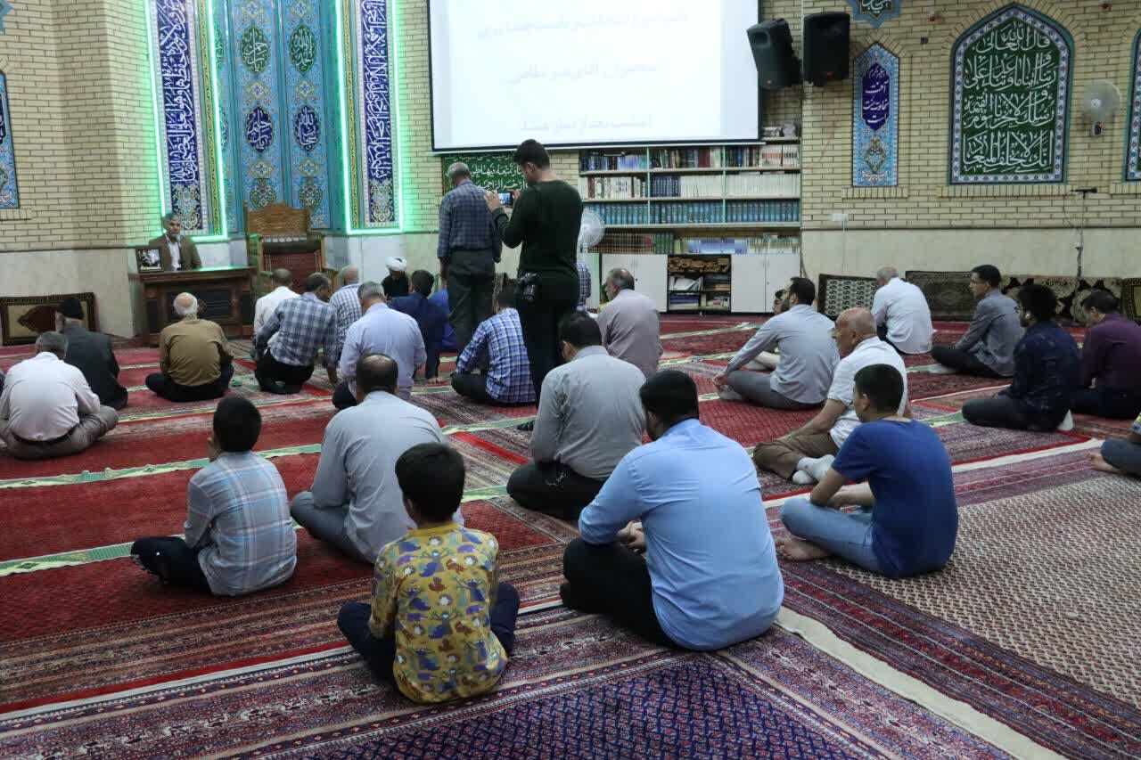 نشست بصیرتی با موضوع انتخابات در مسجد سید تقی تقوی برگزار شد