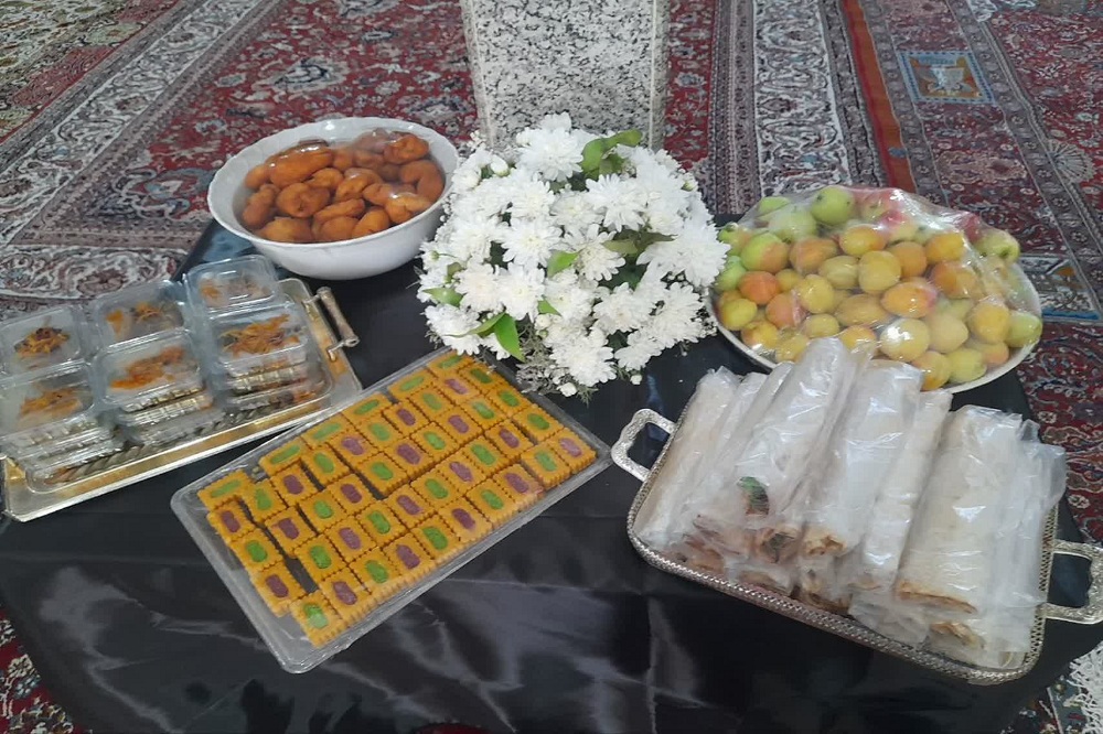 بانوان مسجدی به نیت انتخاب اصلح ختم سوره انعام برگزار کردند