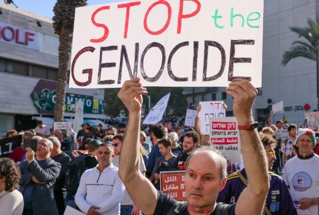 گردهمایی هزاران یهودی و فعال صلح عرب در تل‌آویو برای توقف جنگ غزه
