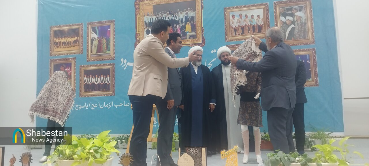 «نغمه نقاره ها» پسران خورشید رونمایی شد