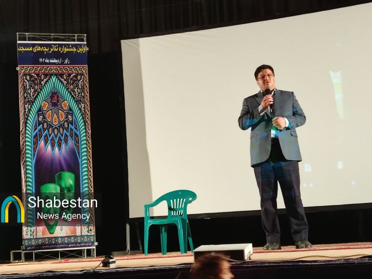 مسجد؛ بهترین پایگاه برای مردمی کردن تئاتر منطبق با موازین اسلامی است