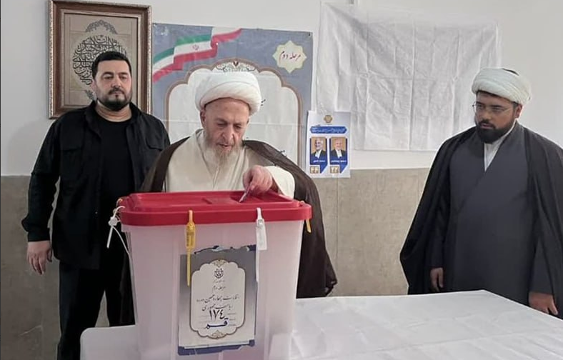 مردم پای عهد خود با آرمانهای انقلاب