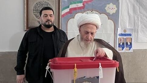 آیت‌الله سبحانی رأی خود را به صندوق انداخت/شرکت در انتخابات یک وظیفه ملی به تمام معناست
