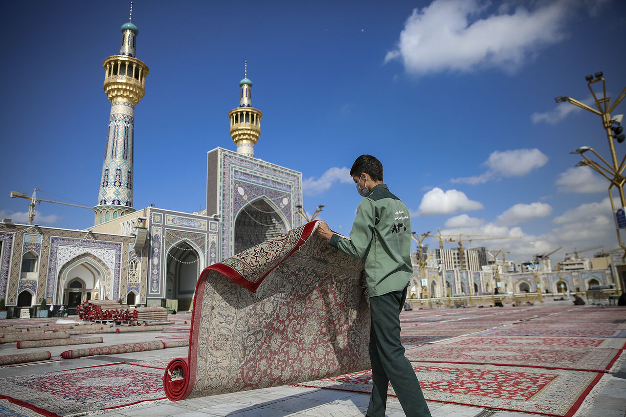 «خدمت در بهشت»؛ تحقق آرزوی خادمی محدود در بارگاه رضوی