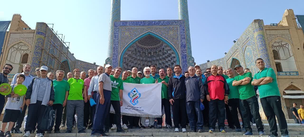 آغاز حضور برای سرنوشت ایران