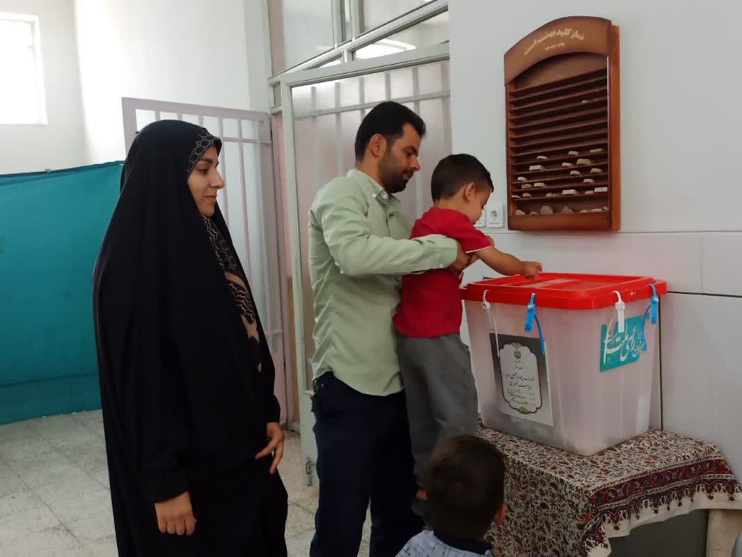 جمعه انتخابات در صحن و شبستان مساجد