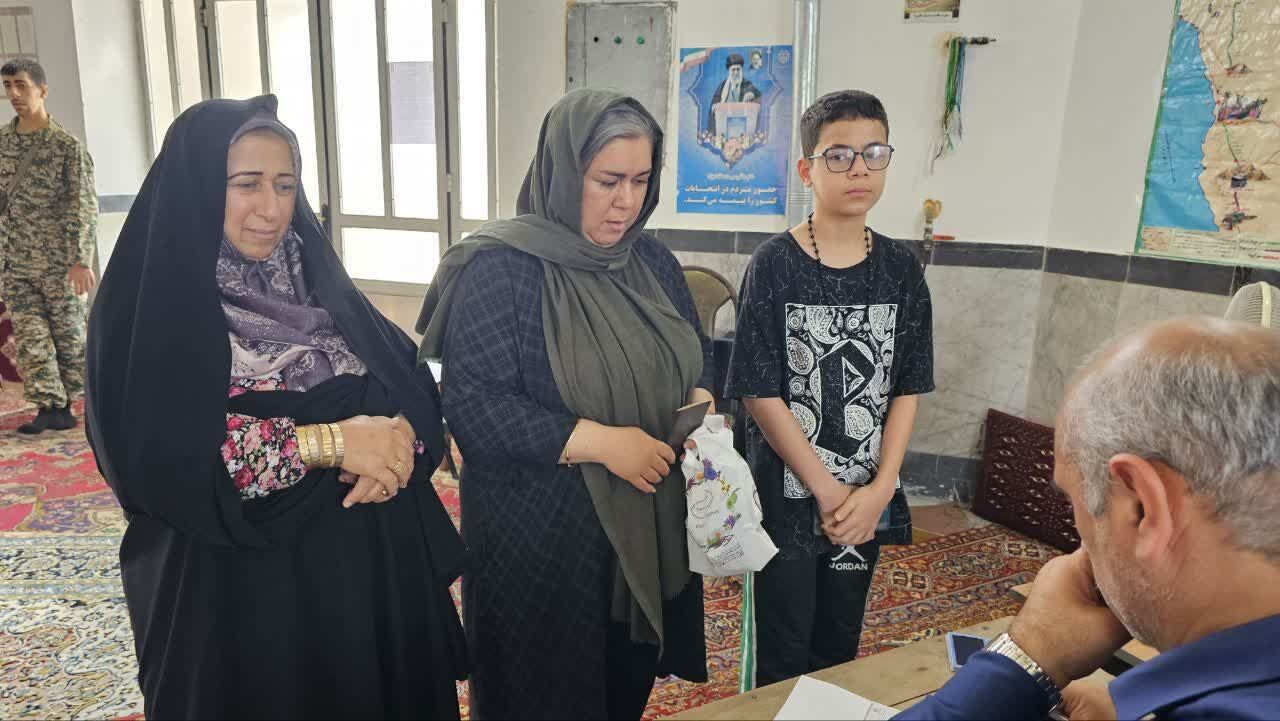 شیعه و سنی شهرستان بهشهر برای حضور حداکثری به خط شدند