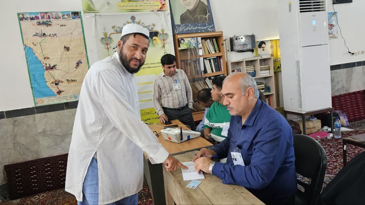 شیعه و سنی شهرستان بهشهر برای حضور حداکثری به خط شدند