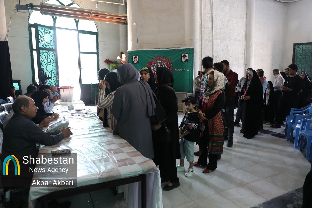 زنان و مردان دیار مهربانی شرکت در انتخابات را یک وظیفه می‌دانند