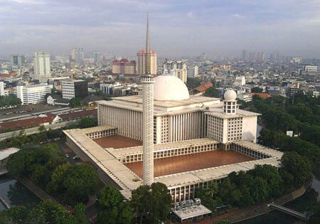 برگزاری بزرگ‌ترین کنفرانس میان ادیانی در مسجد «استقلال» اندونزی