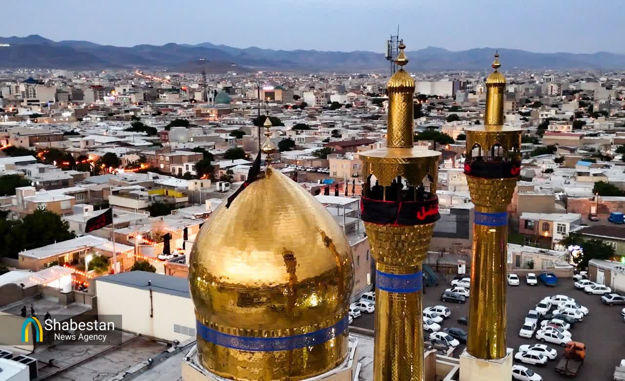 تعویض پرچم حسینیه اعظم زنجان