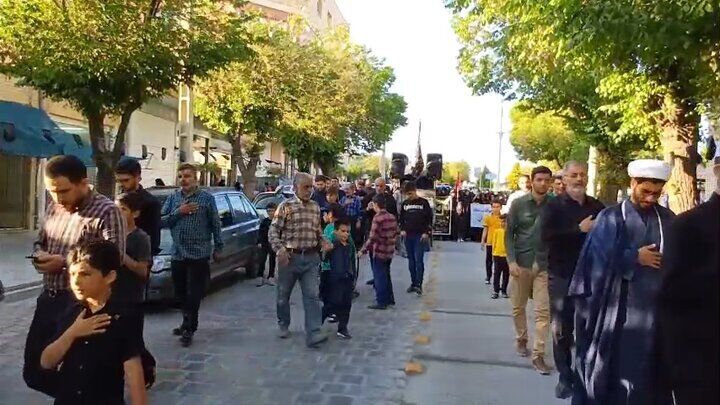 برپایی بیرق عزا با رعایت بایدها و نبایدها