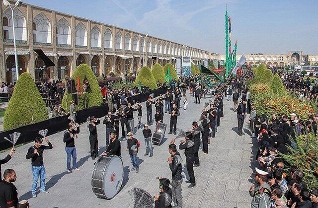 برپایی بیرق عزا با رعایت بایدها و نبایدها