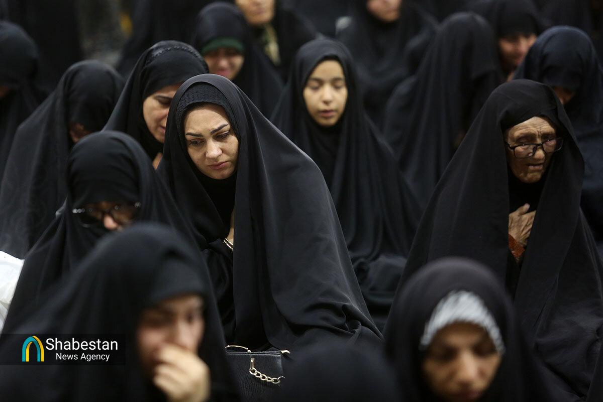 برگزاری روضه امام حسین(ع) ویژه خواهران در حرم مطهر حضرت معصومه(س)