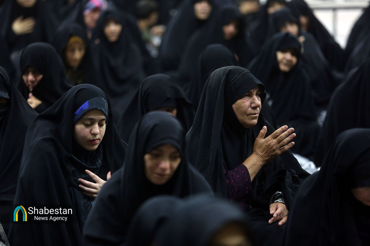 برگزاری روضه امام حسین(ع) ویژه خواهران در حرم مطهر حضرت معصومه(س)