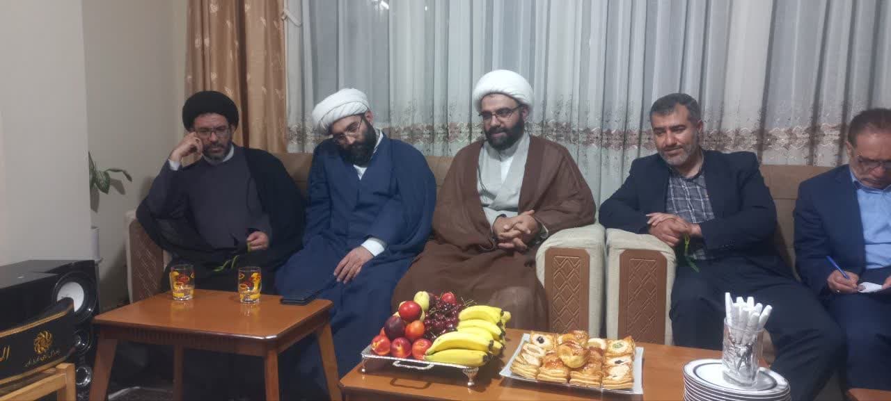 تکریم پیرغلام بروجردی در آیین مقام مجنون