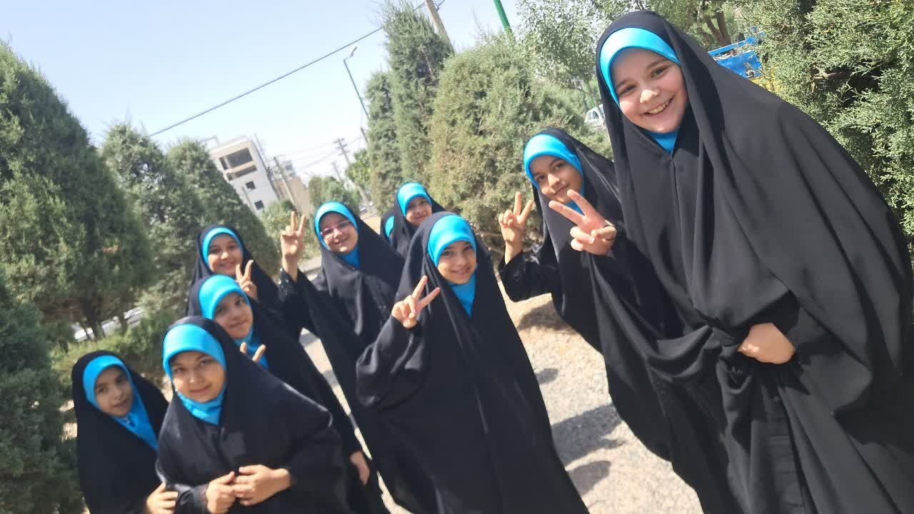 تربیت دینی در مکتب عاشورا رویکرد کانونهای تخصصی خواهران مساجد است