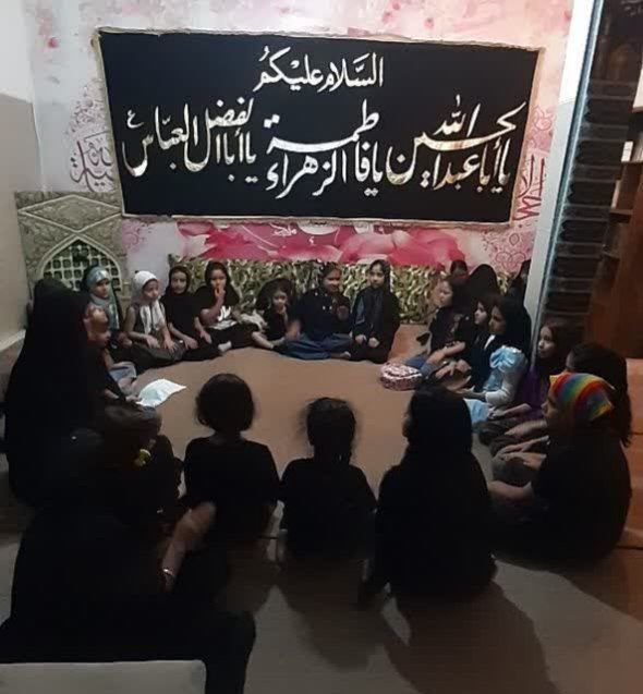تربیت دینی در مکتب عاشورا رویکرد کانونهای تخصصی خواهران مساجد است