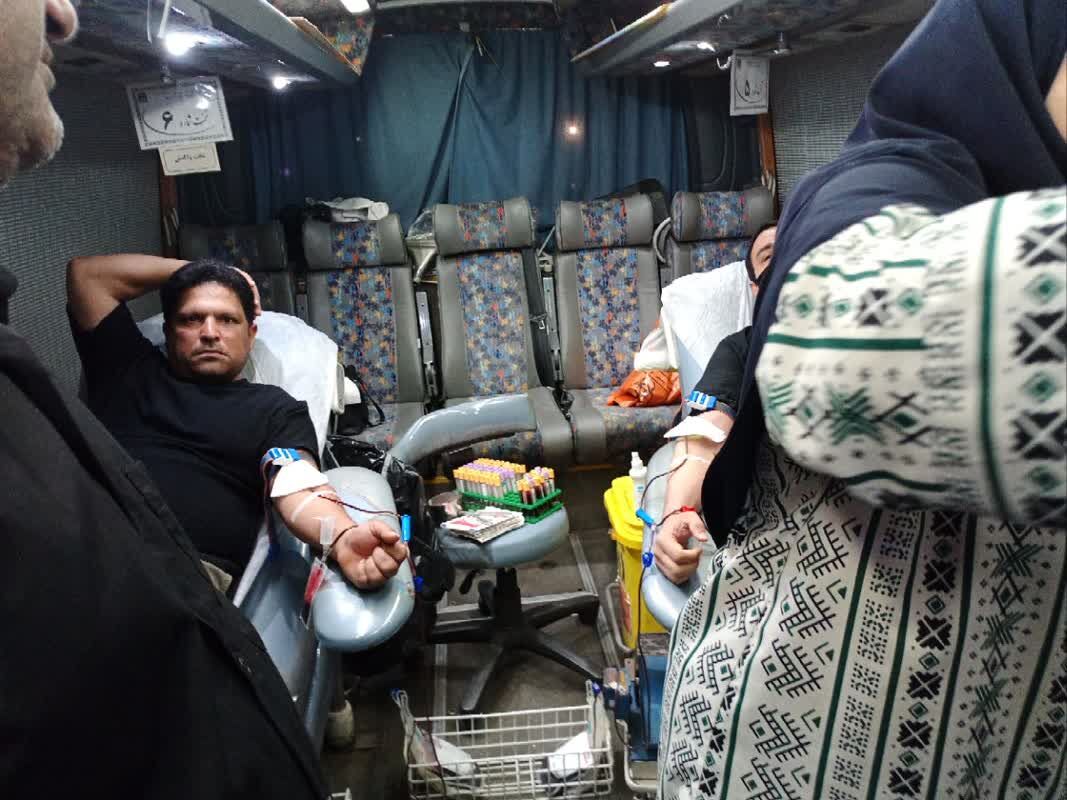 بچه های مسجد رسول اکرم(ص) ارطه بیش از۸هزار سی سی خون اهدا کردند