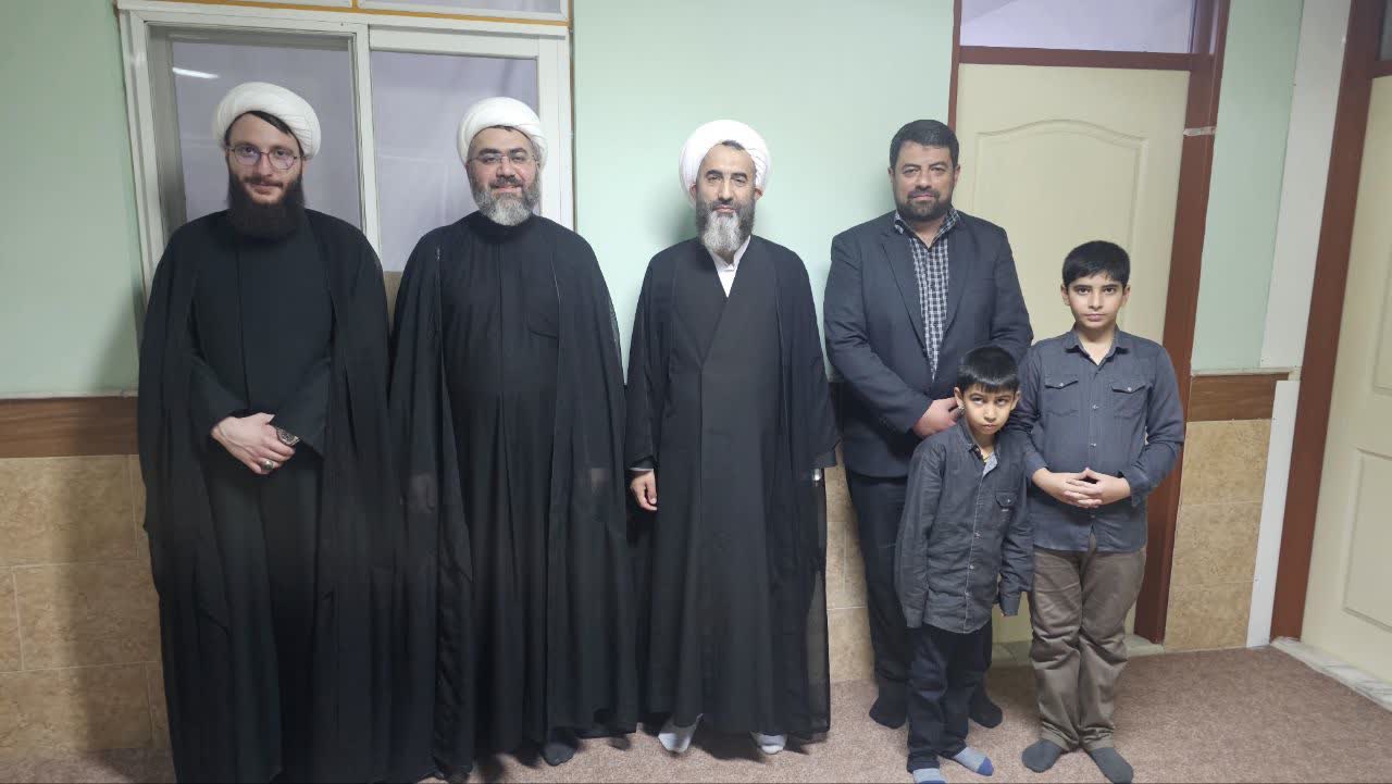 حجت الاسلام خداداده از کانون فاطمیه رودسر بازدید کرد