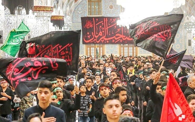 مراسم «احلی من العسل» در حرم مطهر رضوی برگزار شد