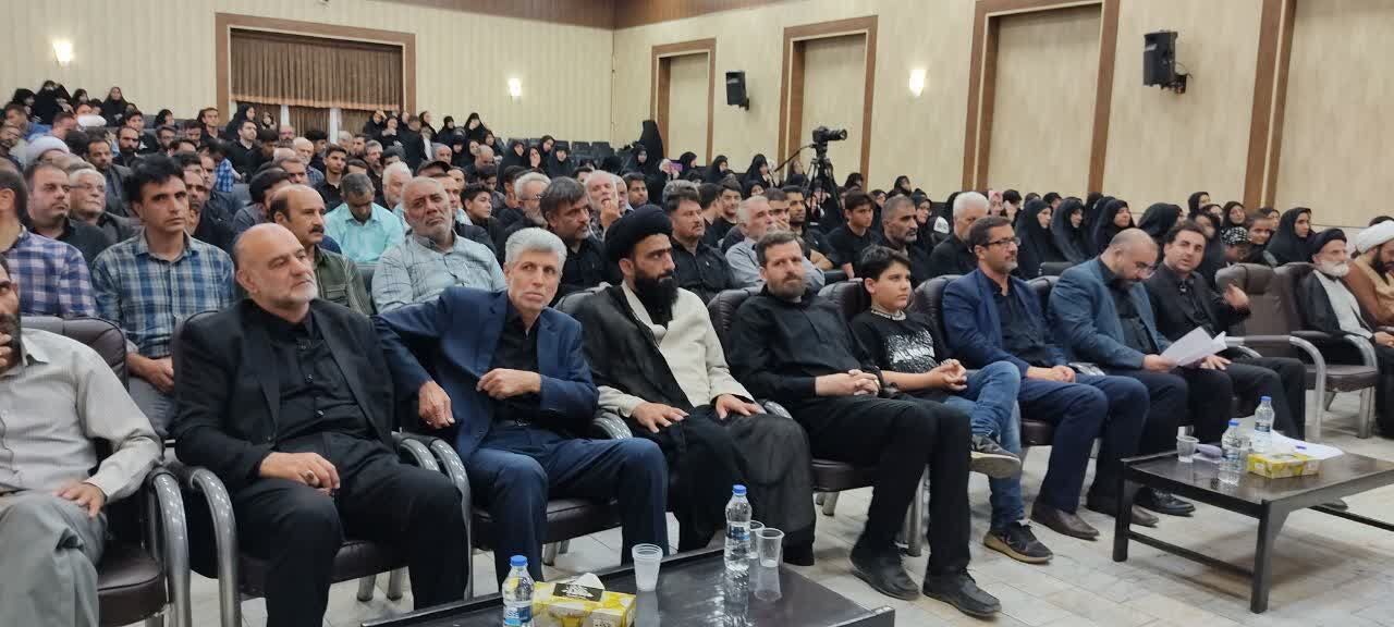 کانونهای مساجد در کنار نهادهای فرهنگی برای انسان سازی قرار دارند