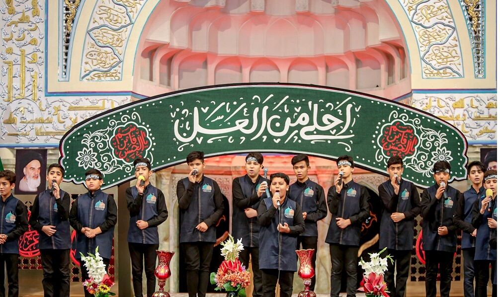 مراسم «احلی من العسل» در حرم مطهر رضوی