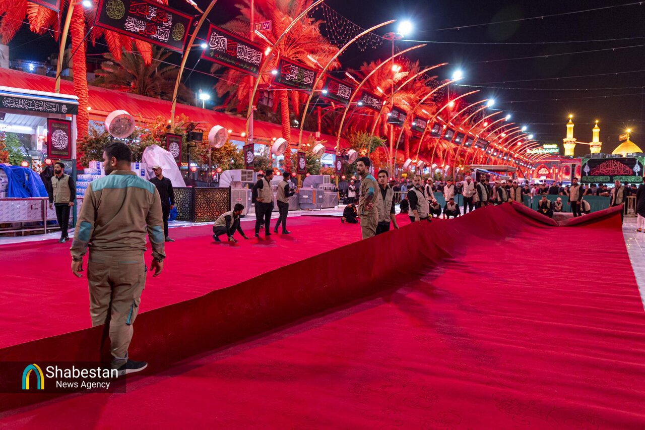 مفروش شدن بین الحرمین با ۱۰ هزار مترمربع فرش برای مراسم ویژه «هروله کنان»+ عکس