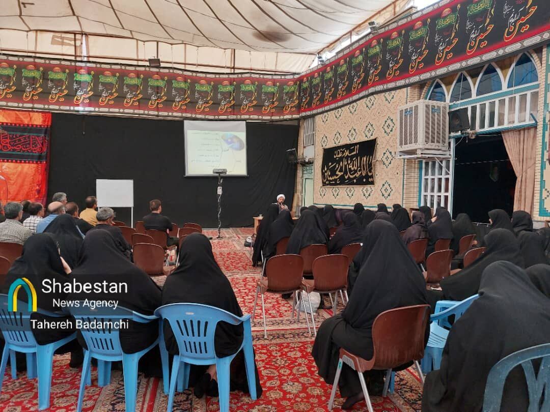 مسجد؛ نقطه کانونی محله و پرچمداری آموزش سواد رسانهای