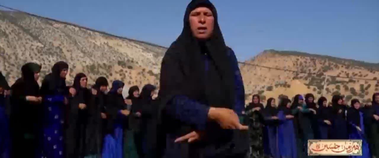 زنان زیلایی«حسین حسین گویان» ارادت خود را به شهدای دشت نینوا ابراز میکنند