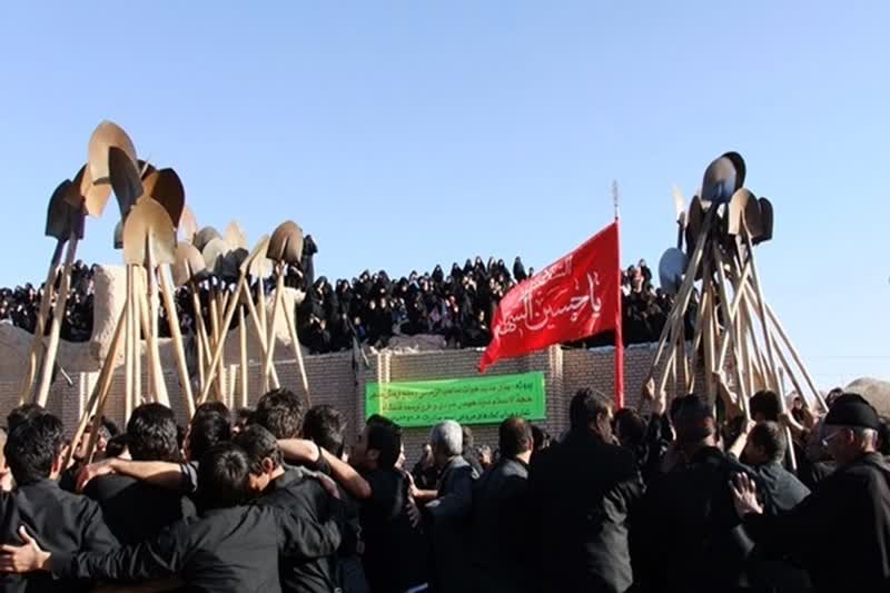«بیلزنی» حزن ۳۰۰ ساله عزاداران خوسفی در ظهر عاشورا