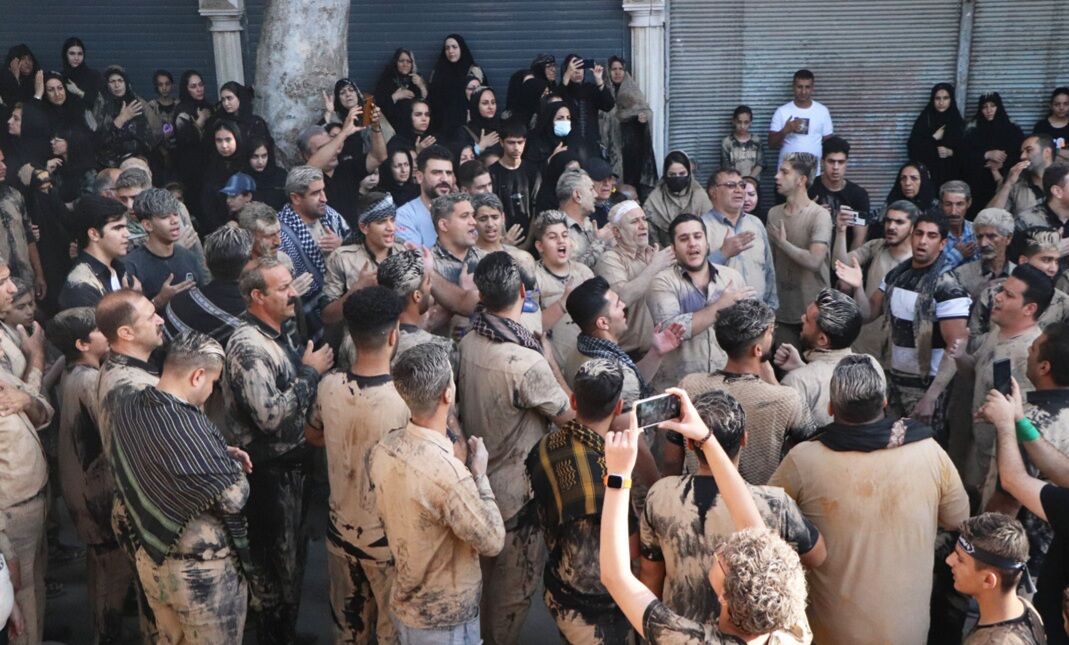 خاکیترین آیین عزاداری مردم خرمآباد در روز عاشورای حسینی