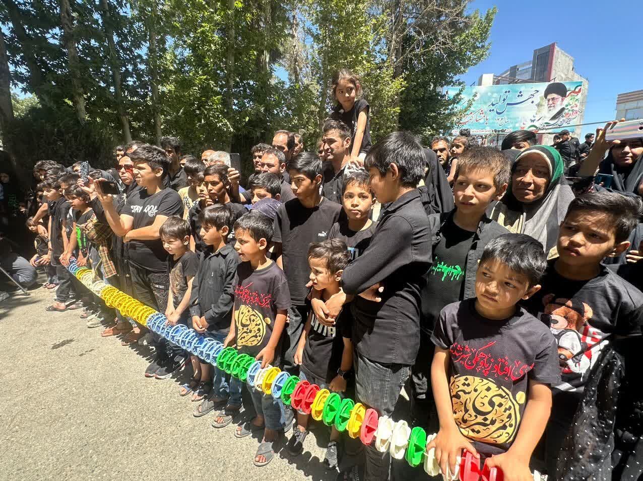 استقبال چنارانیها از تعزیهخوانی حضرت ابوالفضل(ع)