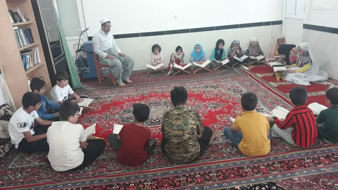 کلاسهای قرآنی و فرهنگی در کانون باب السلام سنندج برگزار میشود
