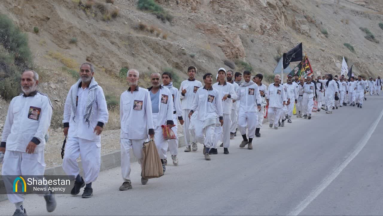 ۲۶۰۰ کیلومتر پیاده روی به عشق حسین(ع) / کاروان پیادهی حرم تا حرم بعد از ۴۰ روز وارد خاک خوزستان شد